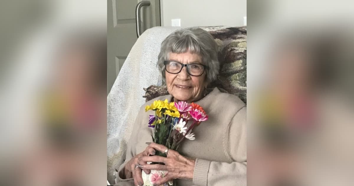 Dorothy "Gwen" Gwendolyn Sinclair